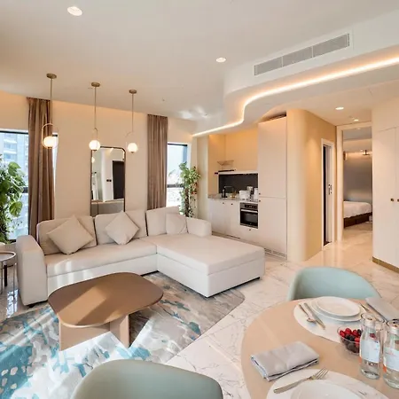 Mercury Tower Designer With Pool Access By Uniq 公寓