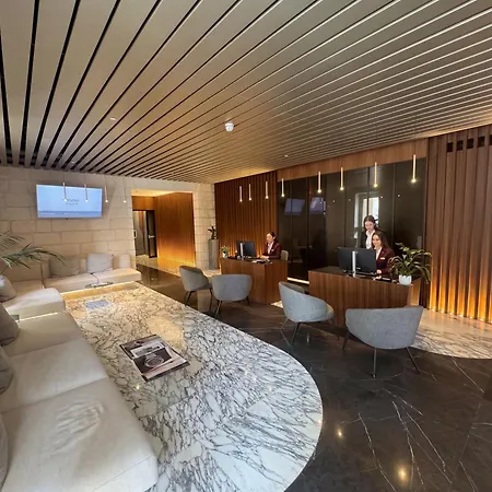 Mercury Tower Designer With Pool Access By Uniq San Giuliano