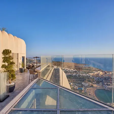 Mercury Tower Designer With Pool Access Saint Julian's